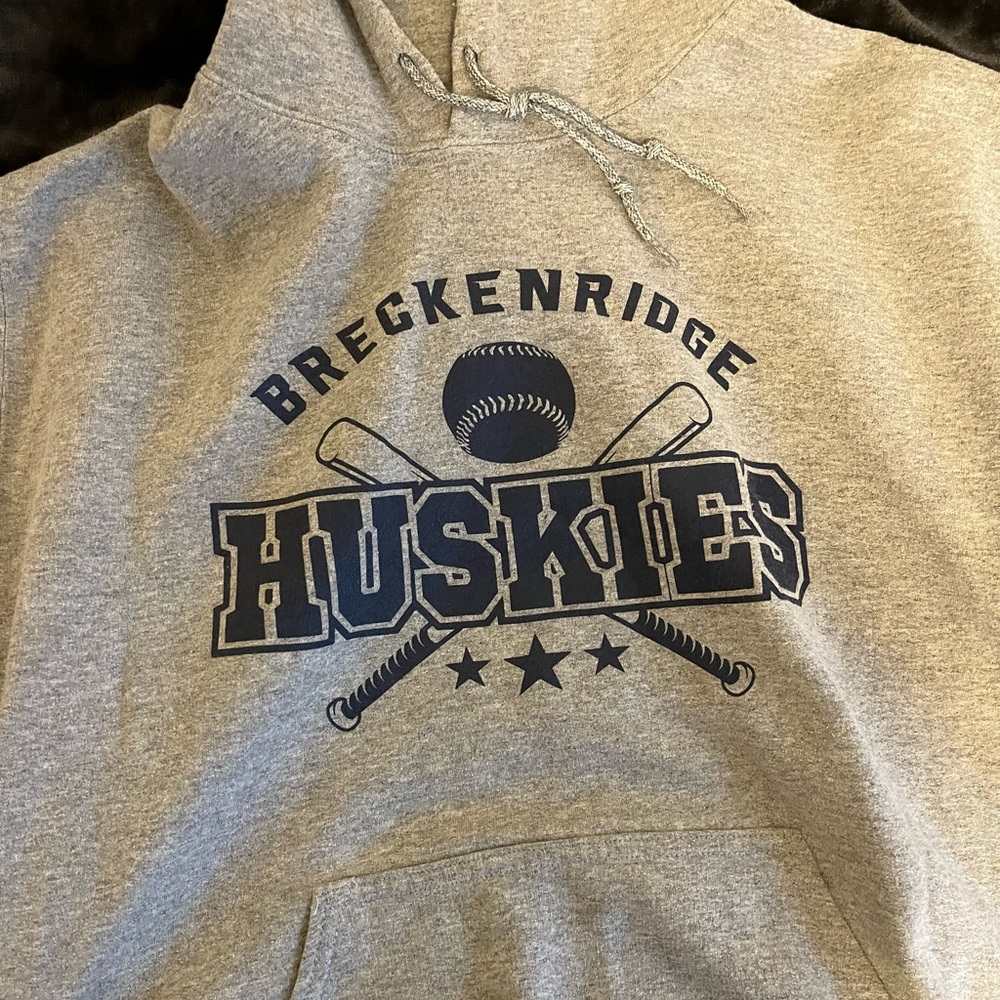 breckenridge huskies hoodie